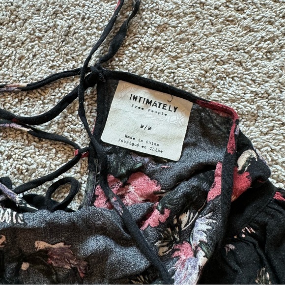 FREE PEOPLE Intimately Circle of Floral Tiered Tie Up Dress. Size M - Picture 4 of 6